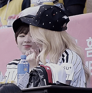 1982251912_45ac351d_jungyeon-22208-000.gif