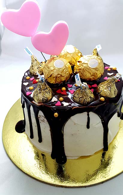 Ferrero--Kisses-Cake-410q.jpg