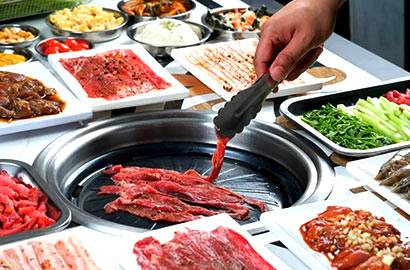 HUNGRY-JO-MO-Unlimited-Grill-Beef-Pork-Shrimp-Chicken-47-Side-Dishes--Drinks-410-b.jpg