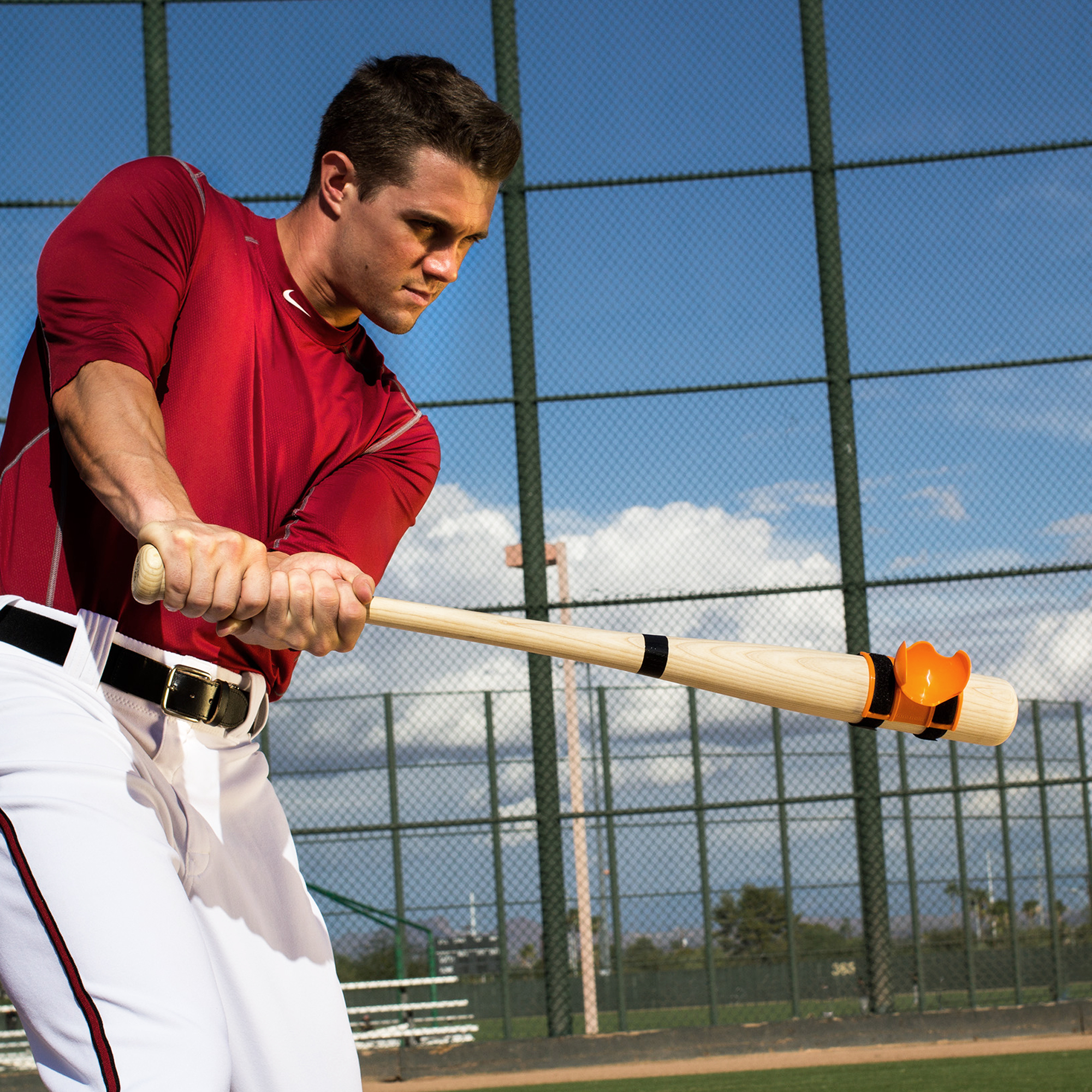 Baseball bat. Бейсбол тренер. Тренер по бейсболу. Помощник тренера.