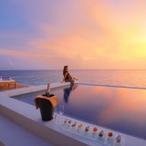 LilyBeach_SunsetWaterSuite-PoolArea_CrownToursMaldives