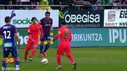 Lionel Messi Dribble vs Eibar