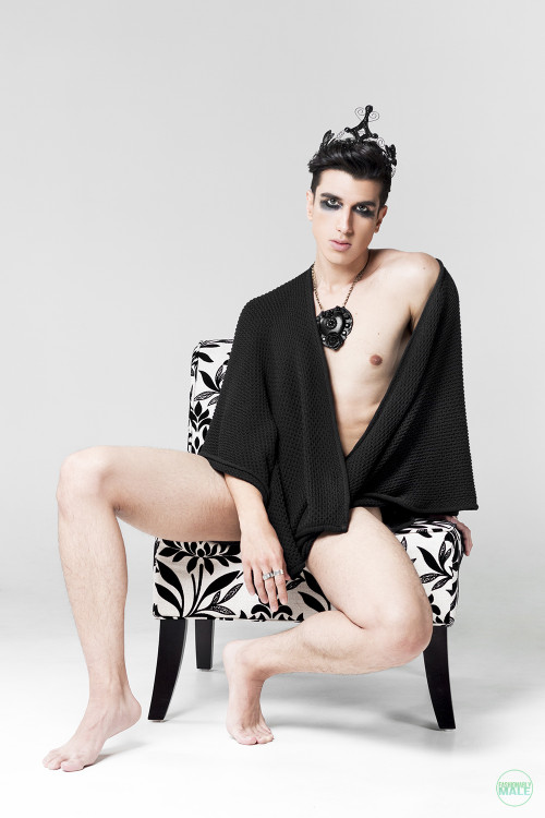 Sextonik by Mario Hernndez for Fashionably MalePhotography & Styling: Mario HernndezModel: Ral Polan