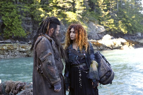 The 100 -- "A Lie Guarded" -- Image HU404b_0043 -- Pictured (L-R): Ty Olsson as Nyko and Nadia Hilke