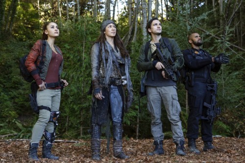 The 100 -- "A Lie Guarded" -- Image HU404b_0247 -- Pictured (L-R): Lindsey Morgan as Raven, Luisa D\